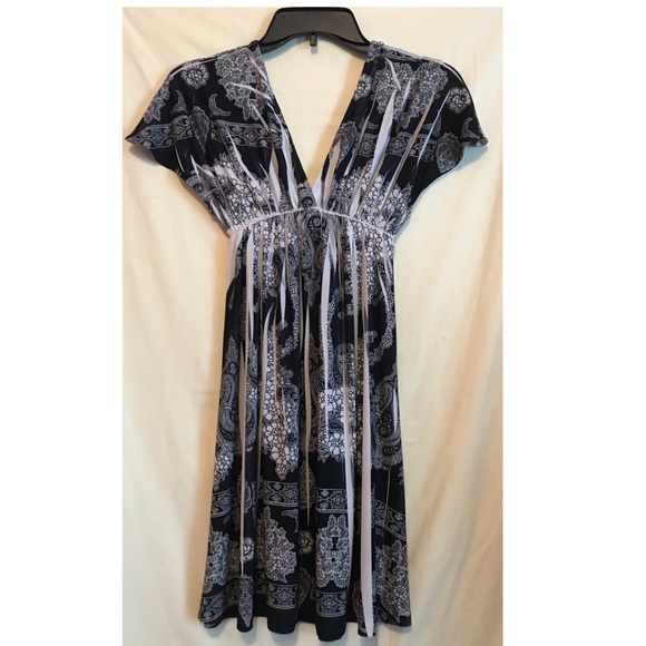 Dots dress - Picture 1 of 2